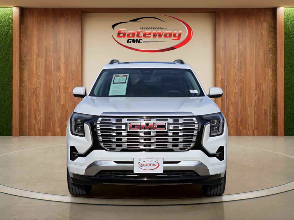 Used 2026 GMC Terrain Denali AWD/4WD image 2