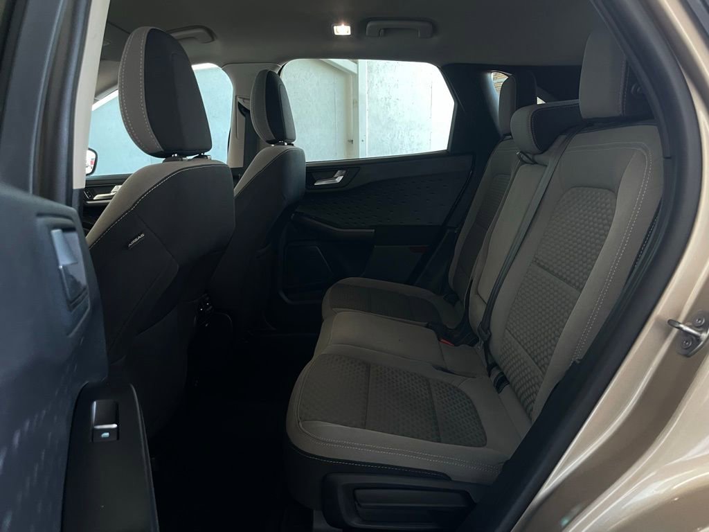Used 2020 Ford Escape SE FWD image 15