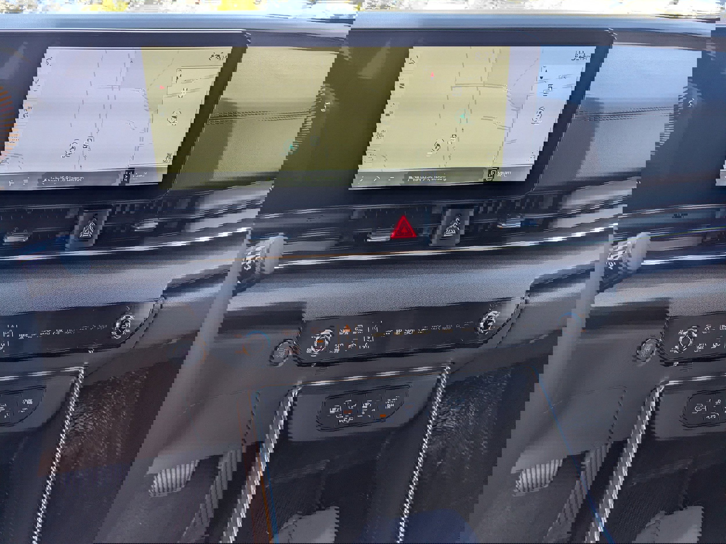 New 2026 Kia Carnival EX image 9