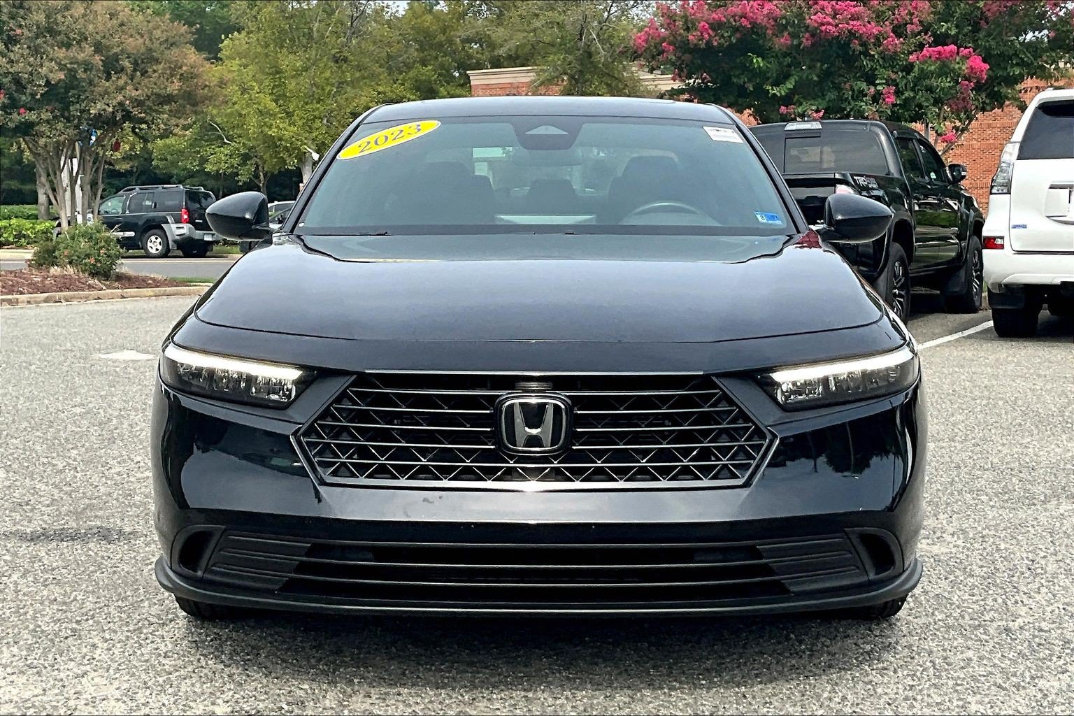 Used 2023 Honda Accord Sport image 3