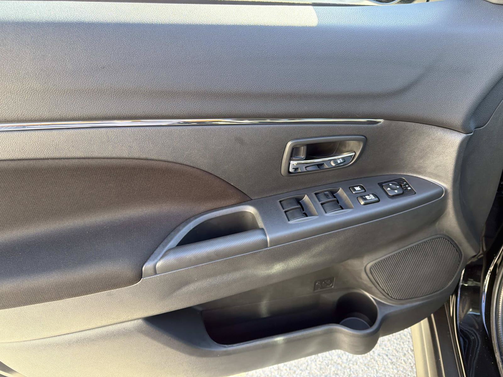 Used 2025 Mitsubishi Outlander Sport ES AWD/4WD image 11