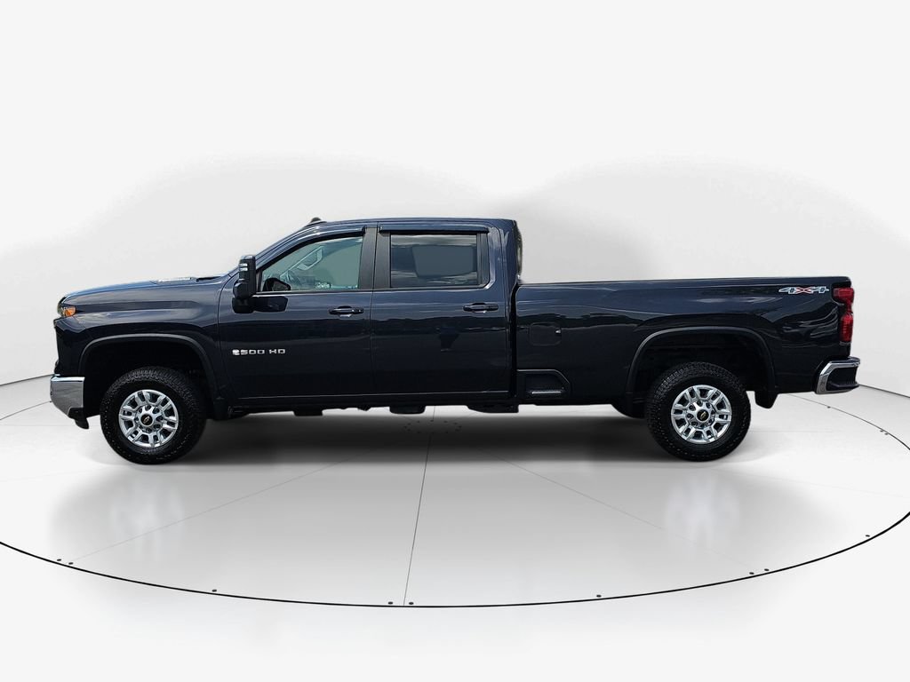 Used 2024 Chevrolet Silverado 2500 LT AWD/4WD image 10
