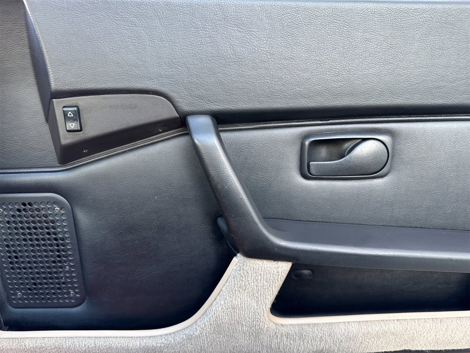 Used 1987 Porsche 944 Coupe image 19