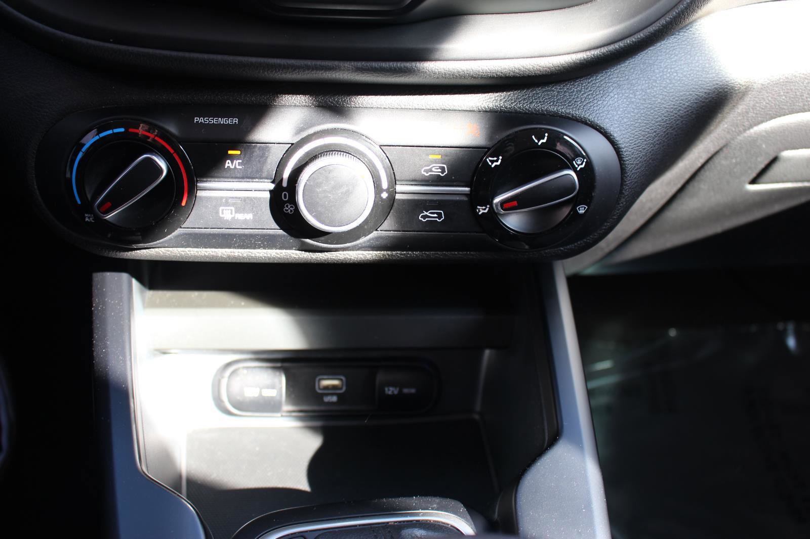 Certified 2024 Kia Soul LX w/ Option Group 015 image 22