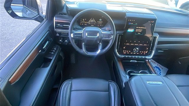 Used 2025 GMC Yukon XL Denali image 13