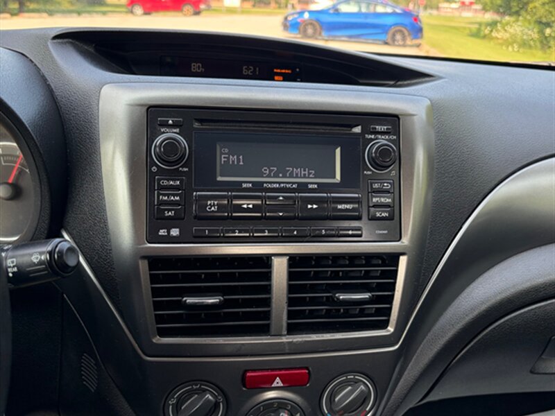 Used 2011 Subaru Impreza 2.5i Premium w/ PWR Moonroof Value Pkg AWD/4WD image 13