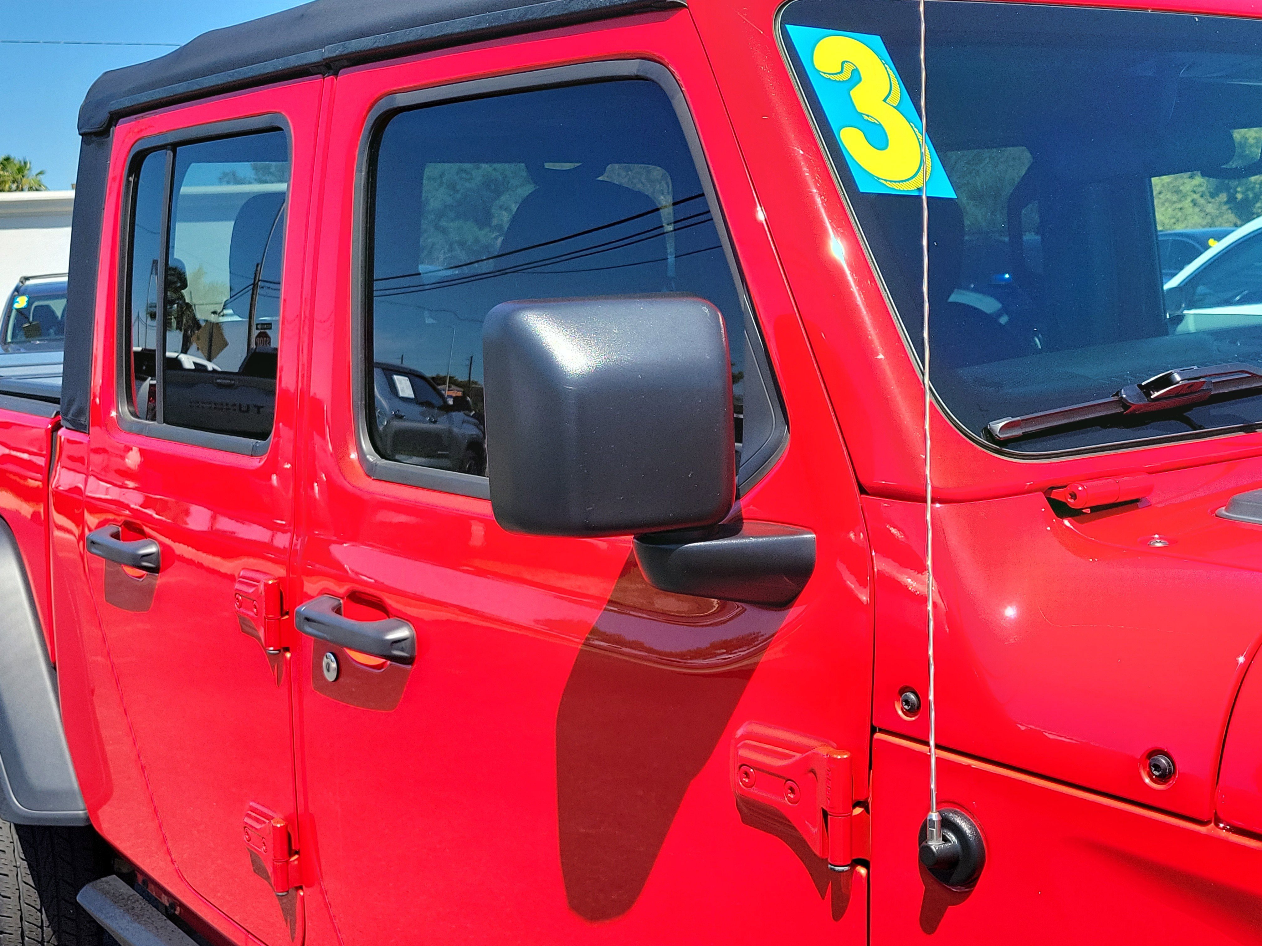 Used 2023 Jeep Gladiator Sport image 9