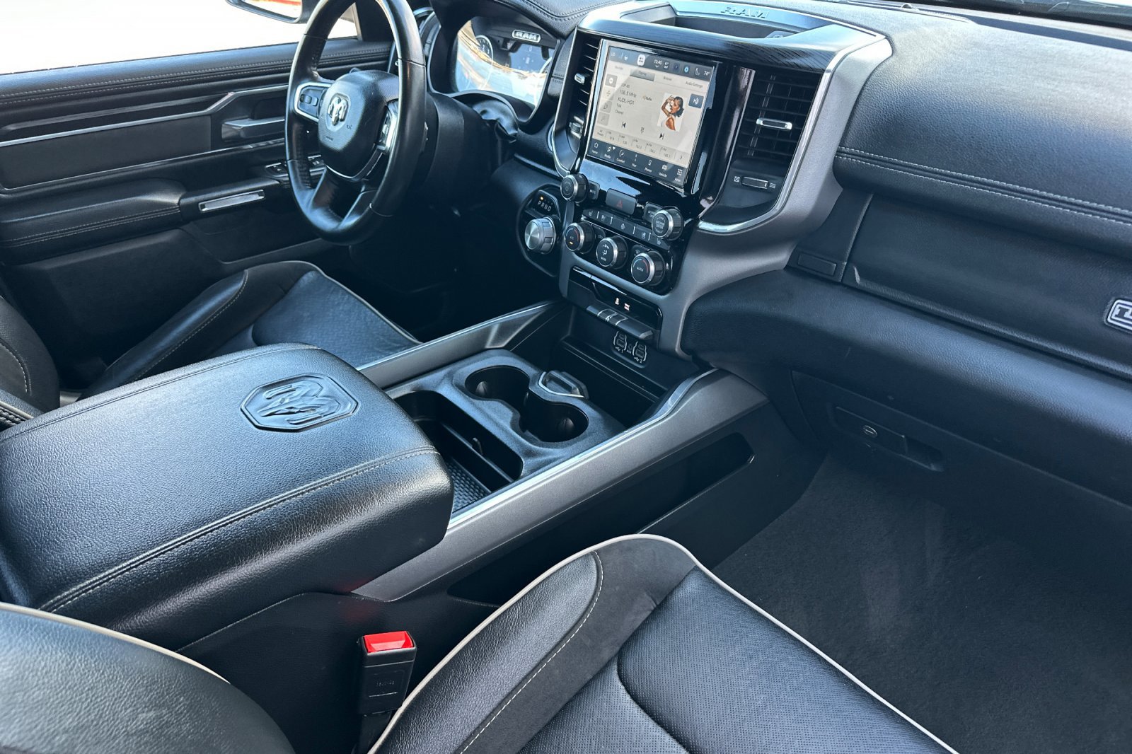 Used 2024 RAM 1500 Laramie image 15