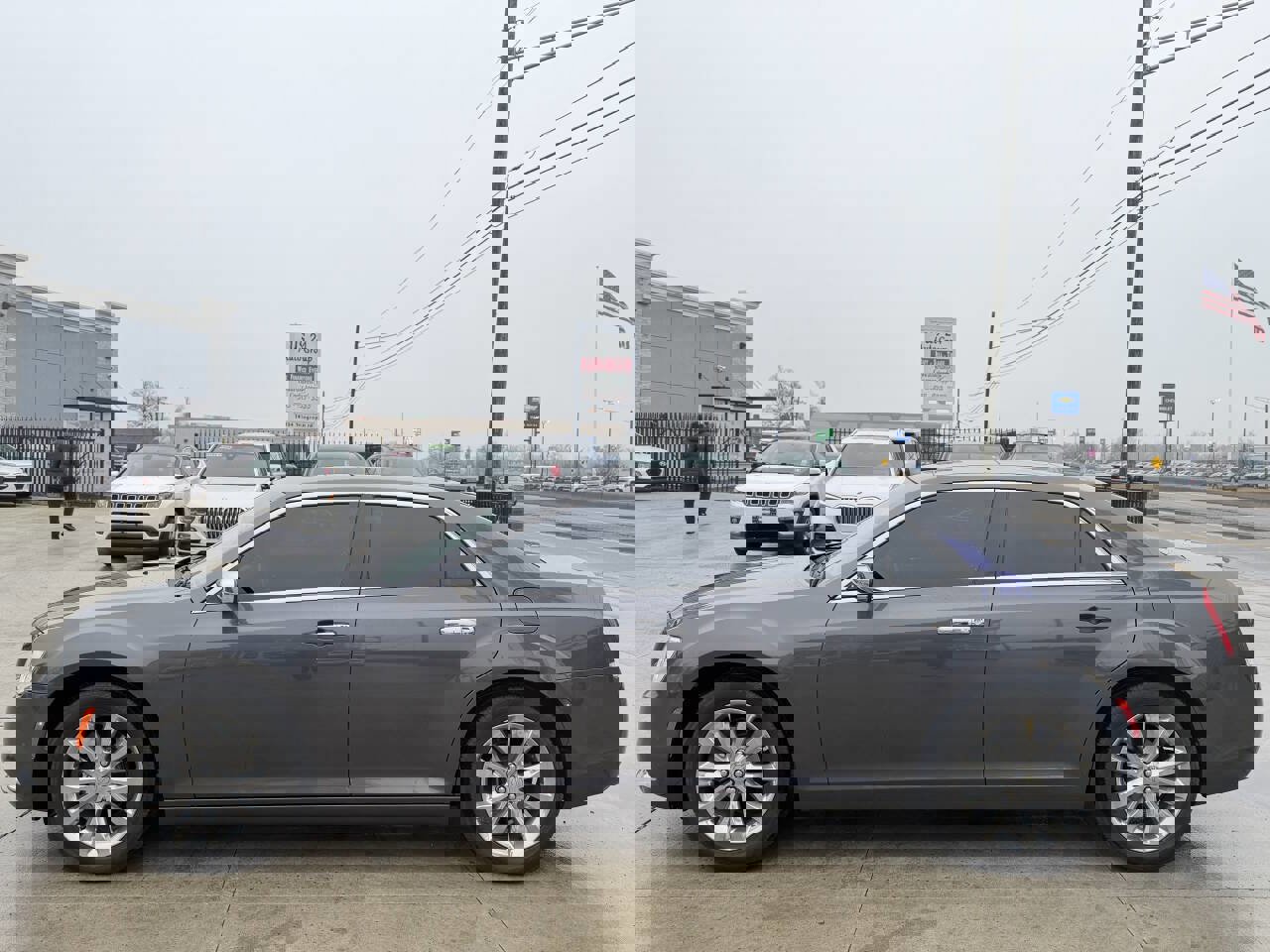 Used 2018 Chrysler 300 Limited w/ Safetytec Plus Group image 19