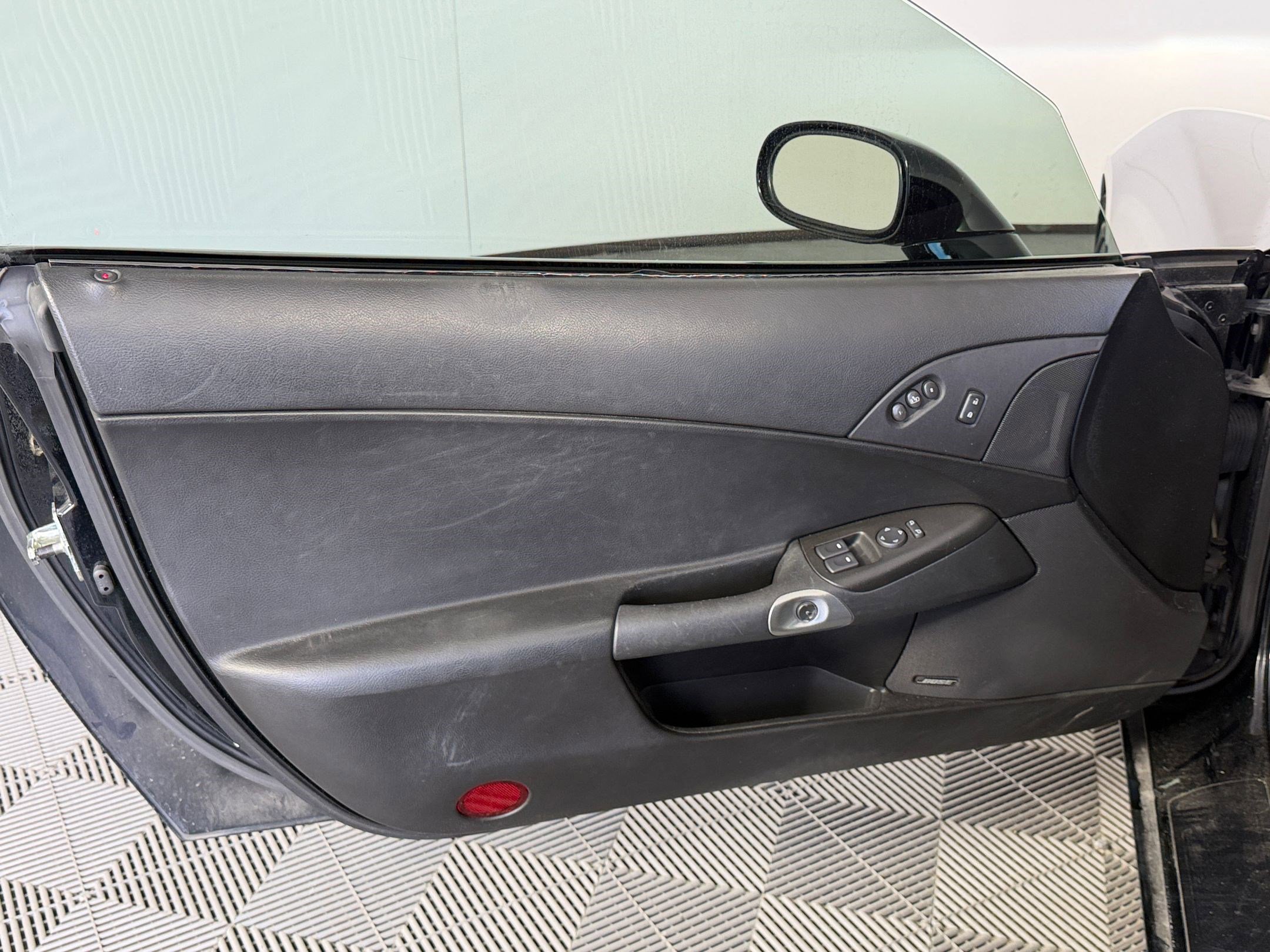 Used 2005 Chevrolet Corvette Coupe w/ Preferred Equipment Group image 19