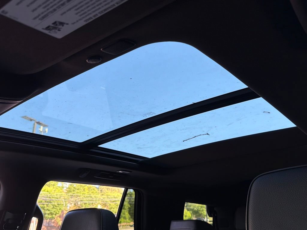 Used 2023 GMC Yukon Denali AWD/4WD image 55