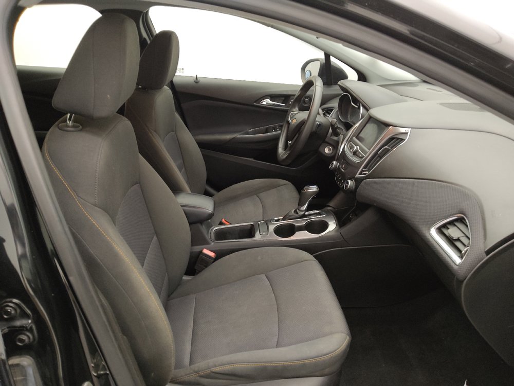 Used 2019 Chevrolet Cruze LS w/ LS Convenience Package FWD image 21
