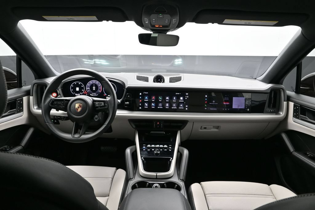Certified 2025 Porsche Cayenne Coupe AWD/4WD image 19