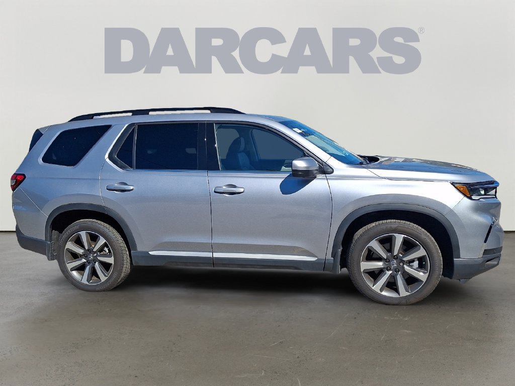 Used 2025 Honda Pilot Elite image 7