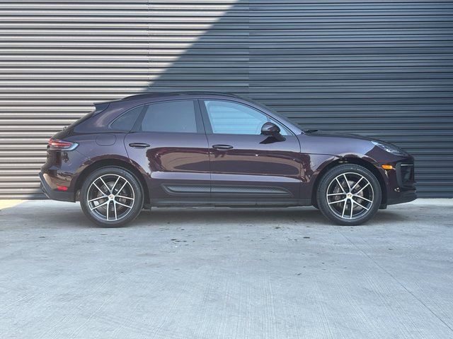 Certified 2023 Porsche Macan image 8