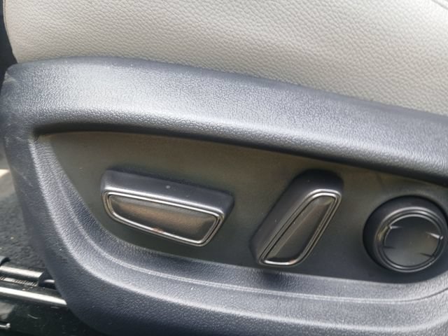 Used 2025 Toyota Camry SE w/ Multimedia Upgrade Package FWD image 16