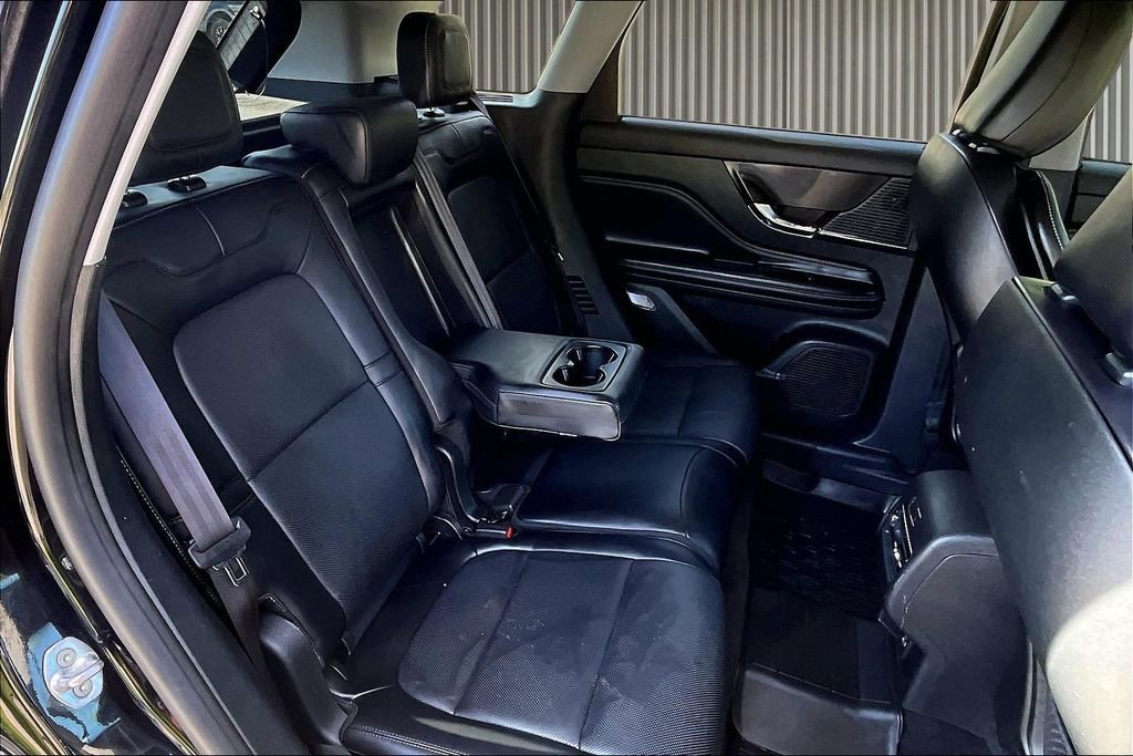 Used 2021 Lincoln Corsair AWD w/ Premium Package image 27