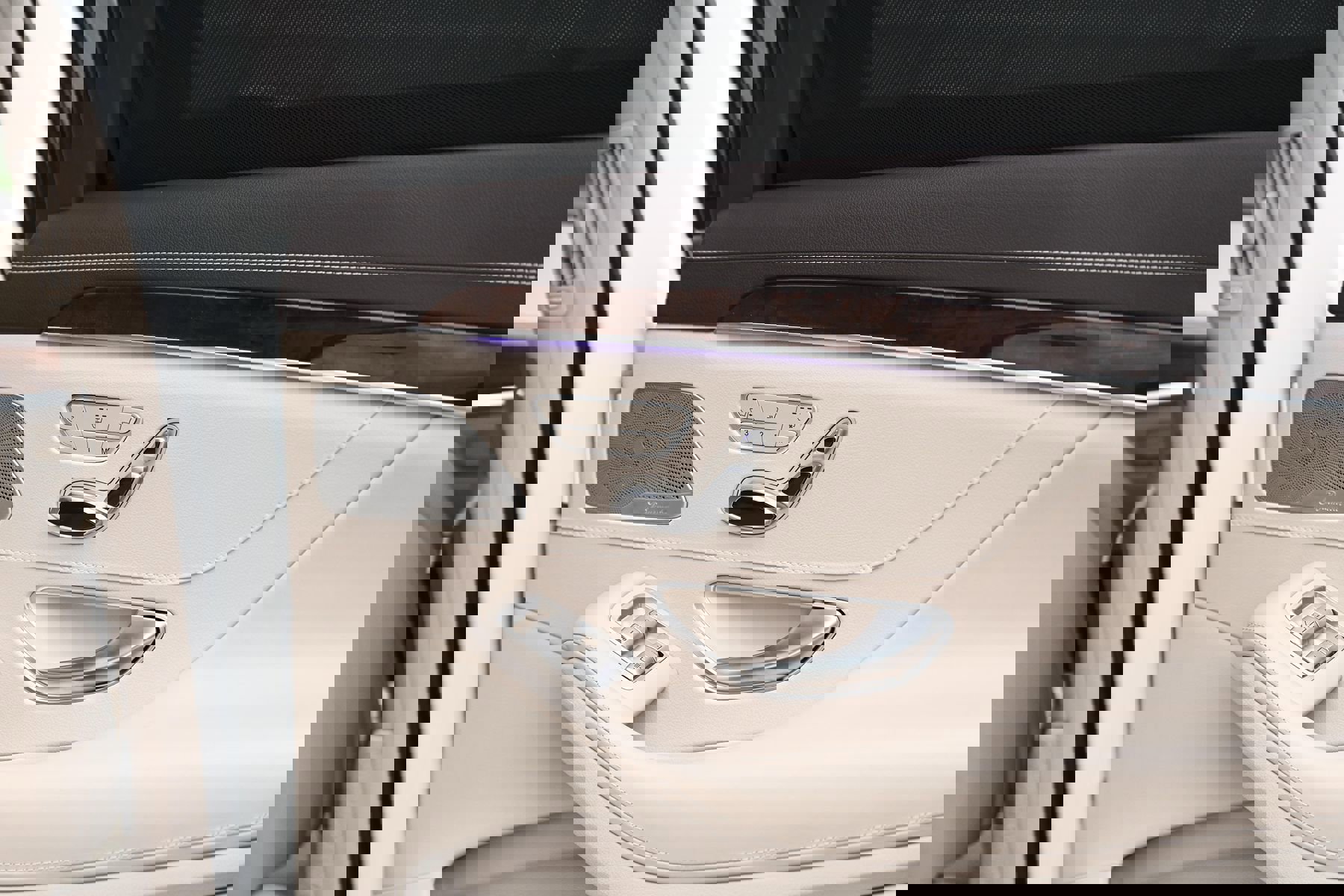 Used 2019 Mercedes-Benz S 560 Sedan image 20