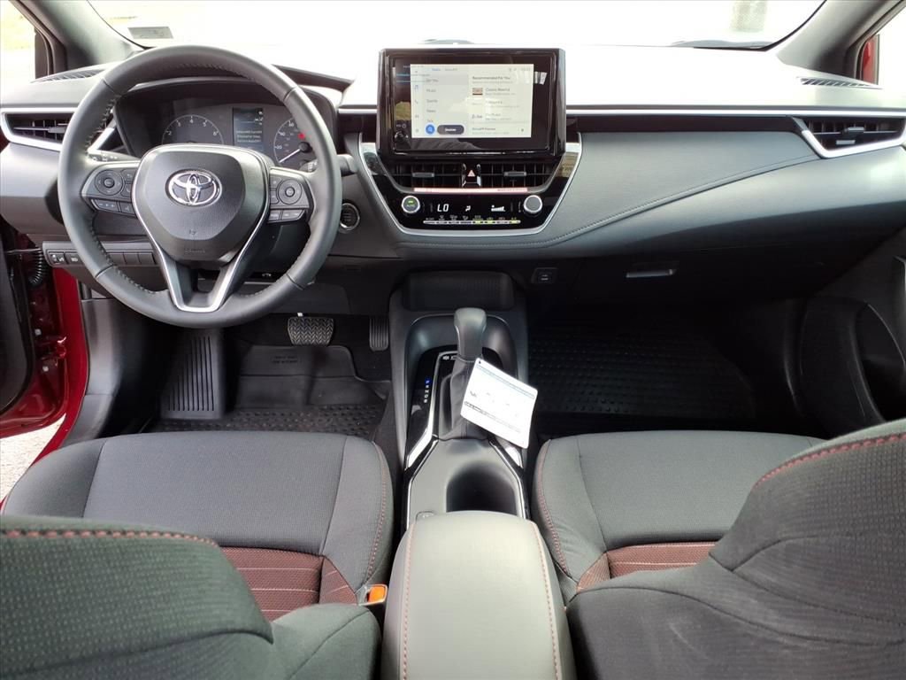 Certified 2025 Toyota Corolla SE image 6
