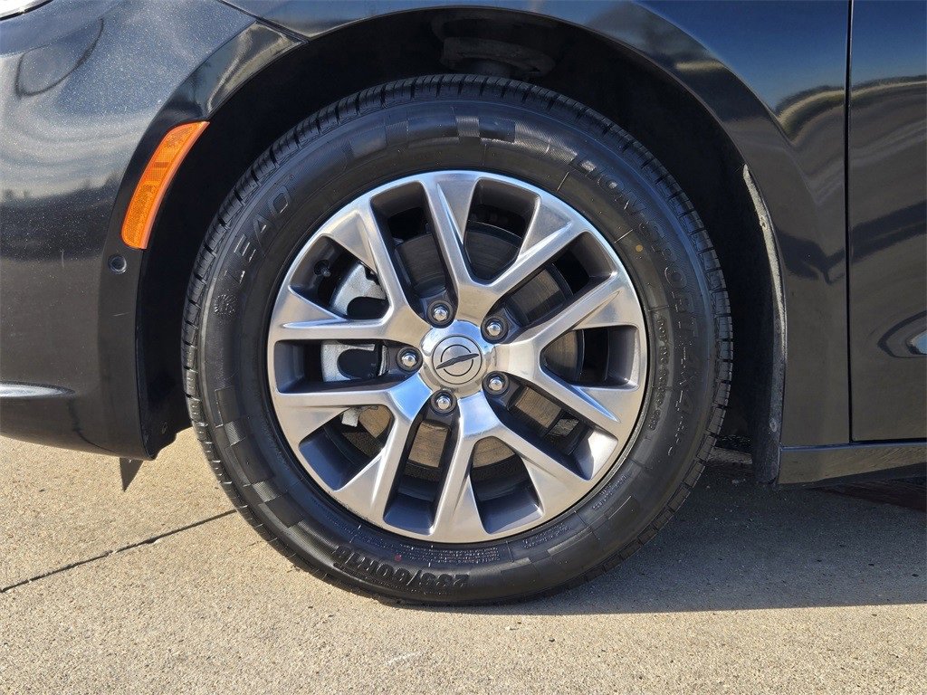 Used 2021 Chrysler Pacifica Pinnacle image 10