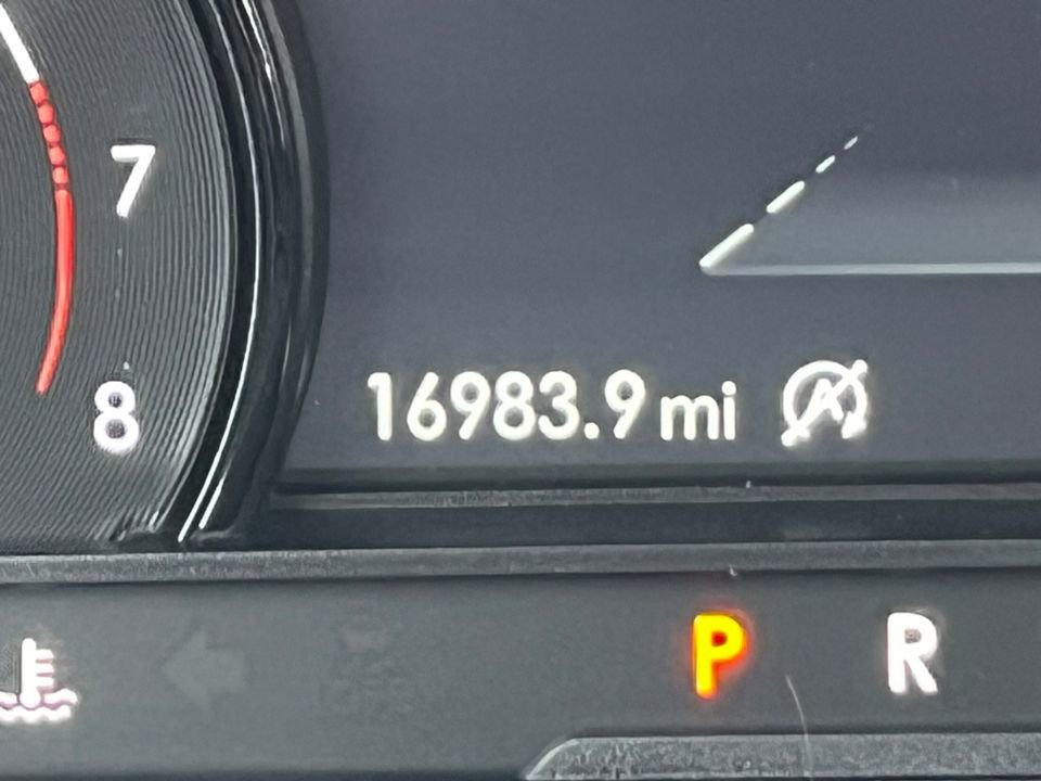 Used 2022 Lincoln Corsair AWD w/ Premium Package image 7