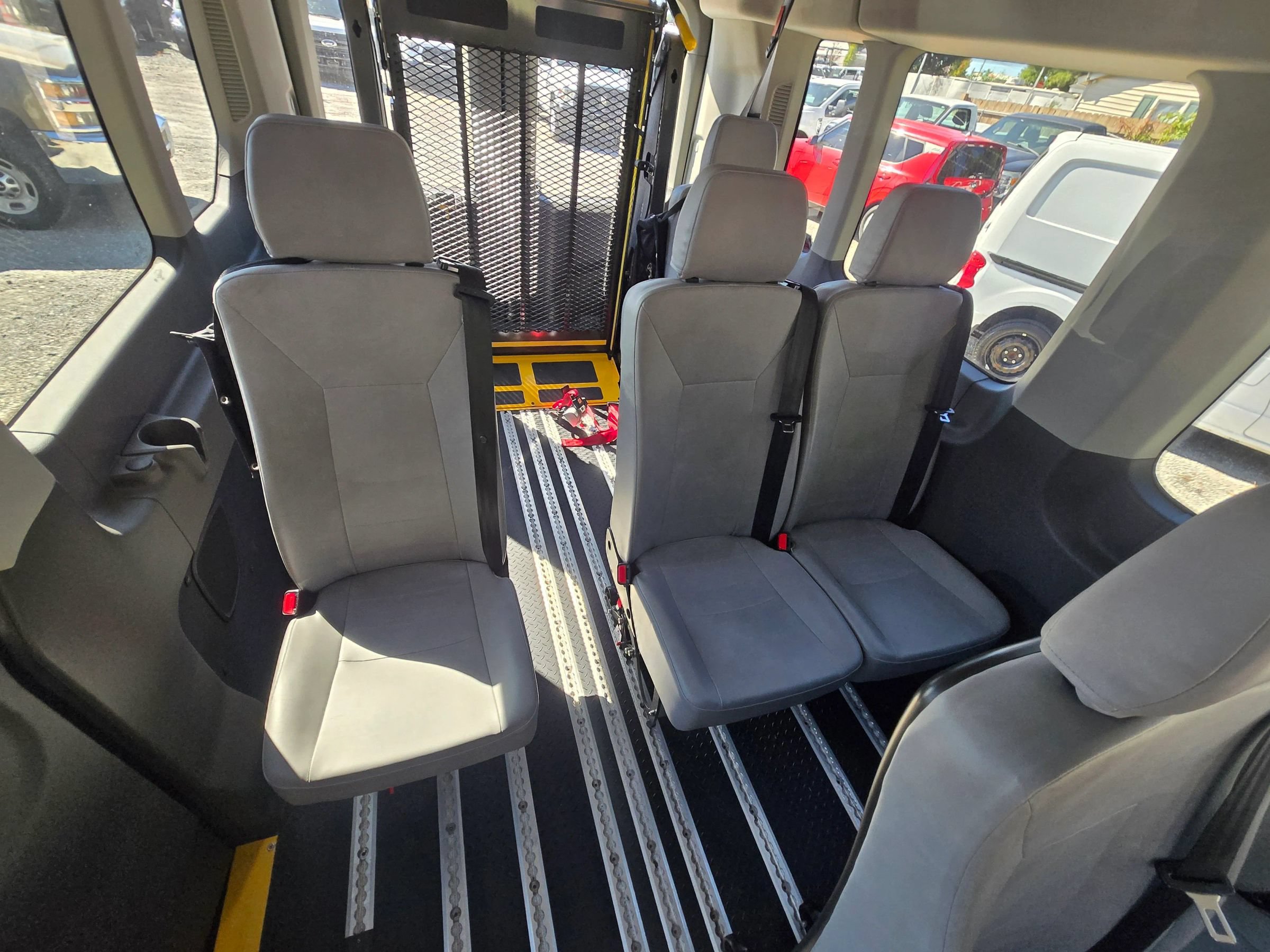 Used 2020 Ford Transit 350 XL RWD image 3