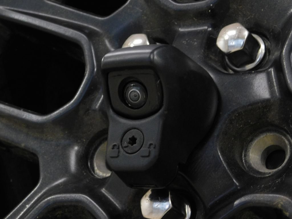 Used 2021 Jeep Wrangler Unlimited Rubicon w/ Dual Top Group AWD/4WD image 83