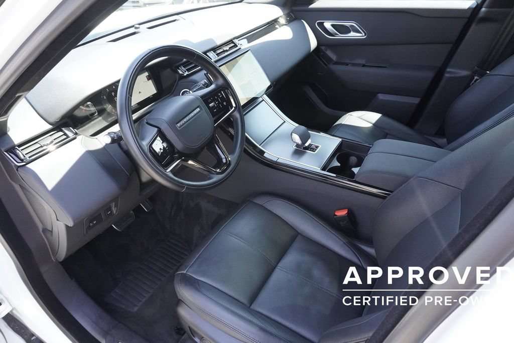 Used 2025 Land Rover Range Rover Velar Dynamic SE AWD/4WD image 18
