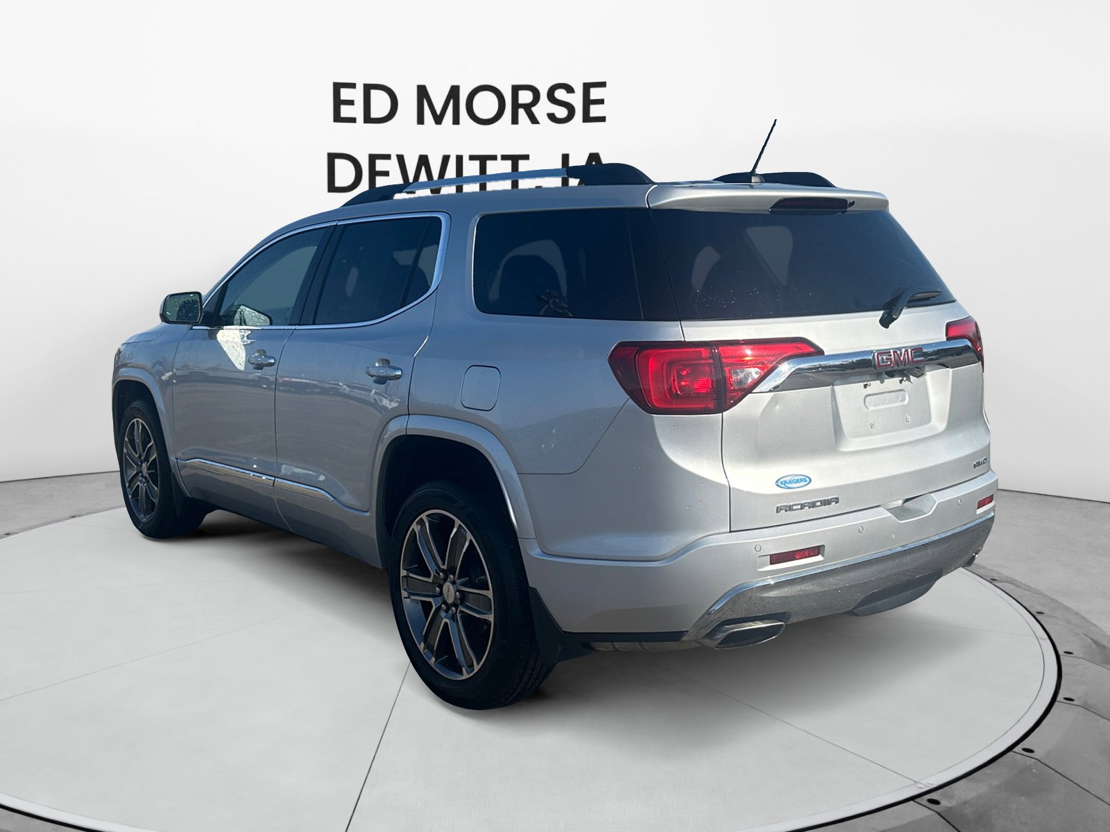 Used 2019 GMC Acadia Denali w/ Technology Package image 3