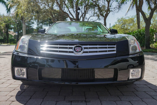 Used 2004 Cadillac XLR image 21