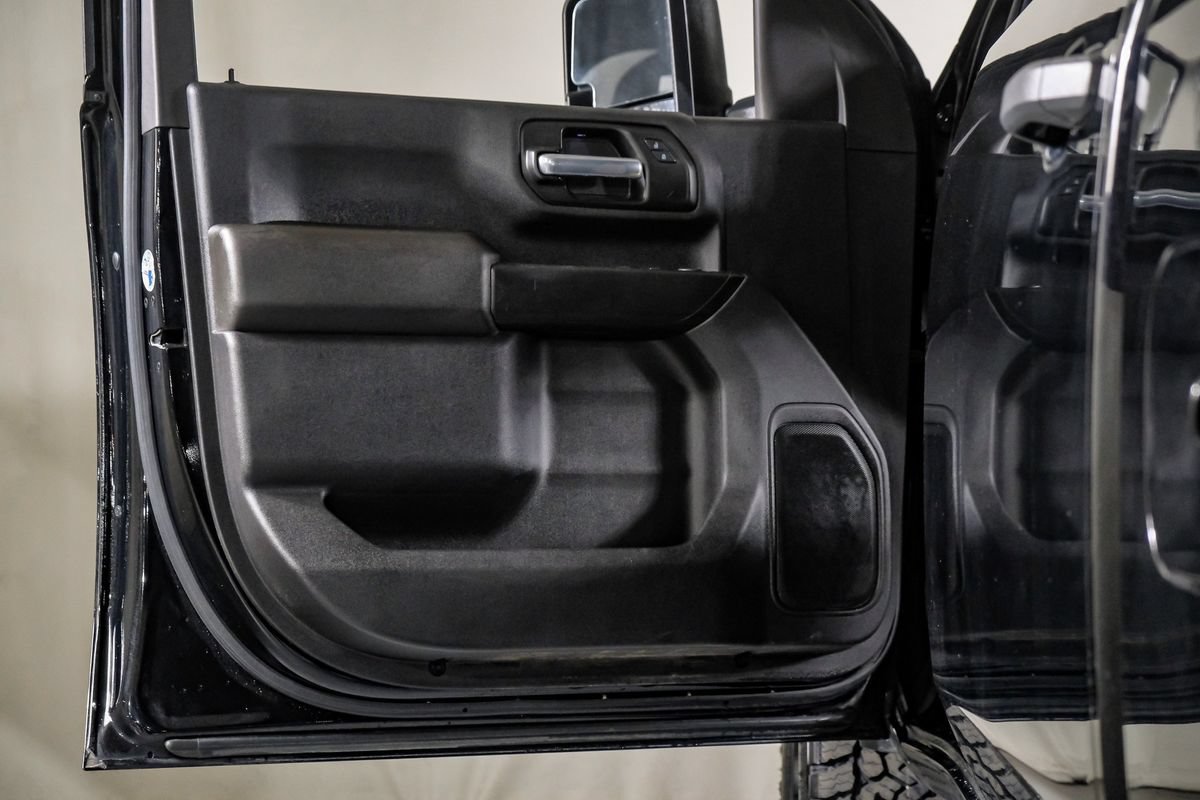 Used 2021 Chevrolet Silverado 2500 Custom w/ Custom Value Package AWD/4WD image 32