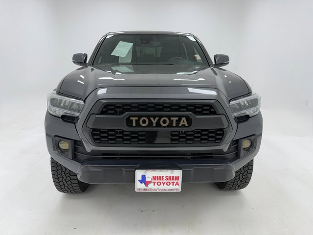 Used 2019 Toyota Tacoma TRD Off-Road image 3