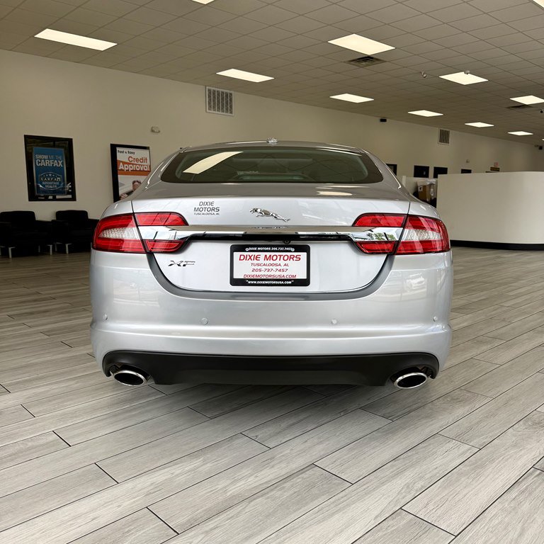 Used 2012 Jaguar XF RWD image 8