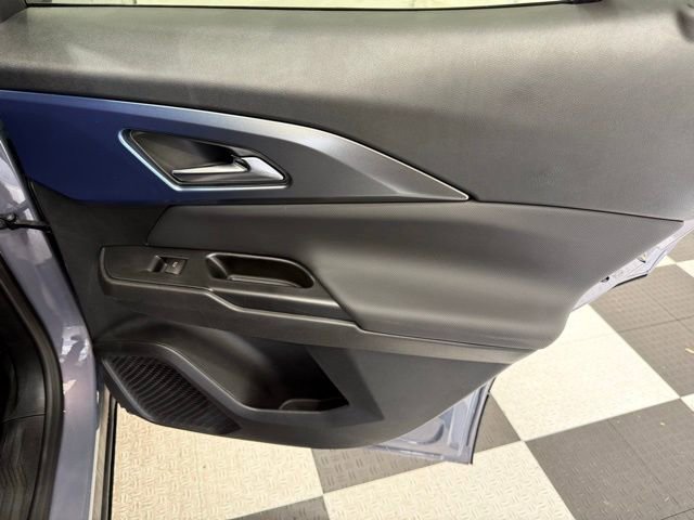 New 2026 Chevrolet Equinox EV LT FWD image 24