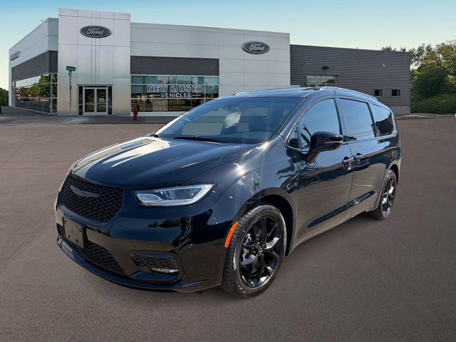 Used 2026 Chrysler Pacifica Limited w/ S Appearance Package FWD image 5