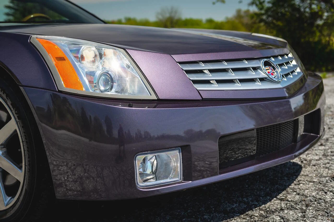Used 2004 Cadillac XLR image 19