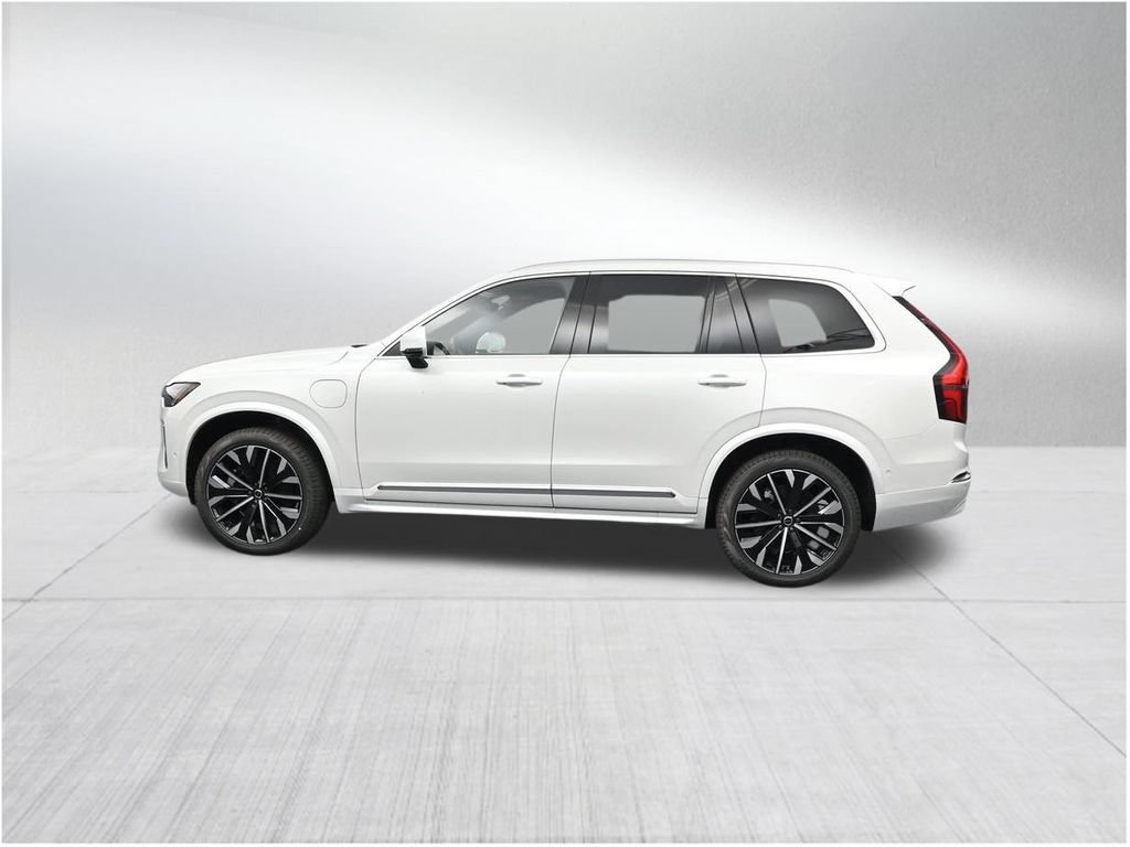 New 2026 Volvo XC90 T8 Plus w/ Protection Package Premier AWD/4WD image 2