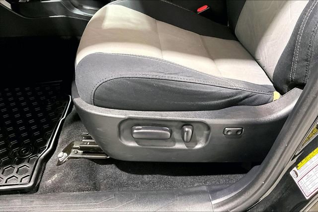 Used 2020 Toyota Tacoma TRD Sport AWD/4WD image 20
