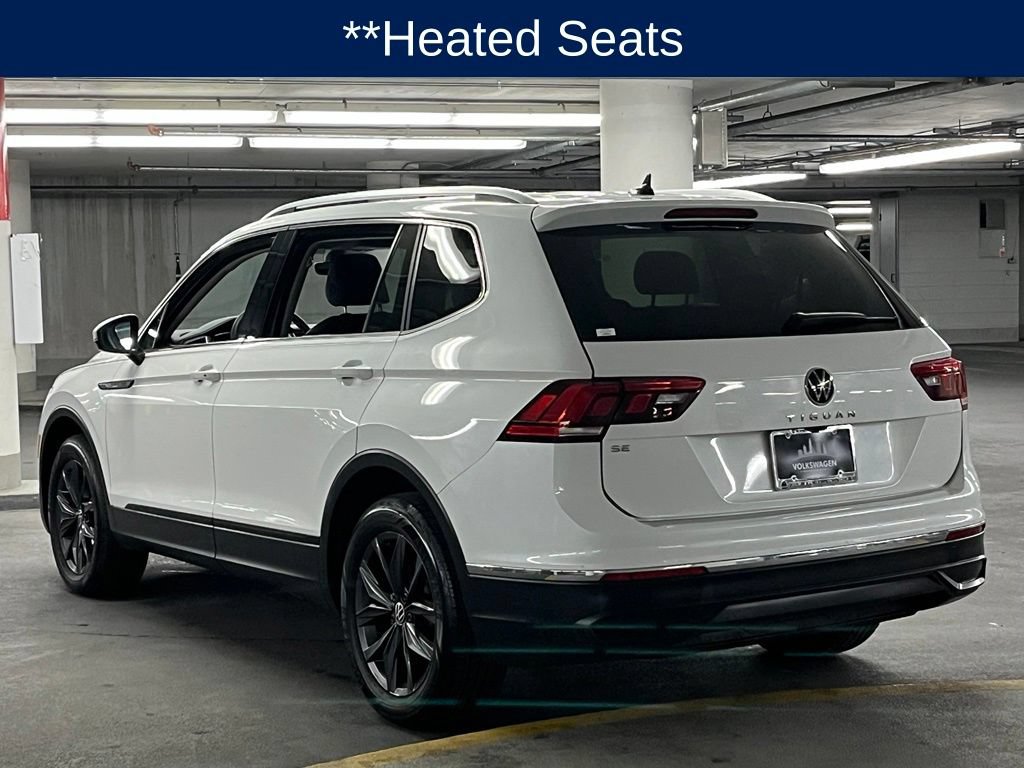 Used 2023 Volkswagen Tiguan SE w/ Panoramic Sunroof Package FWD image 5