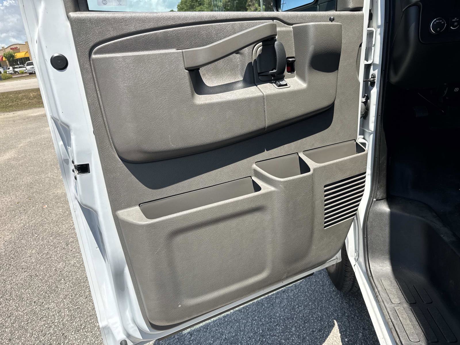 Used 2023 GMC Savana 2500 w/ Driver Convenience Package RWD image 19
