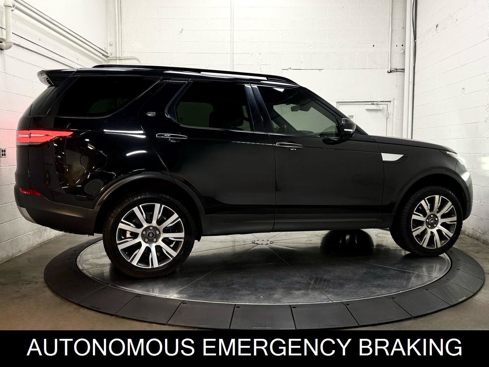 Used 2017 Land Rover Discovery HSE Luxury AWD/4WD image 4