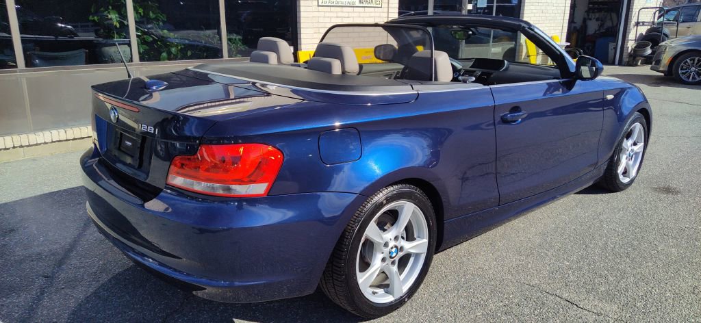 Used 2013 BMW 128i Convertible image 8