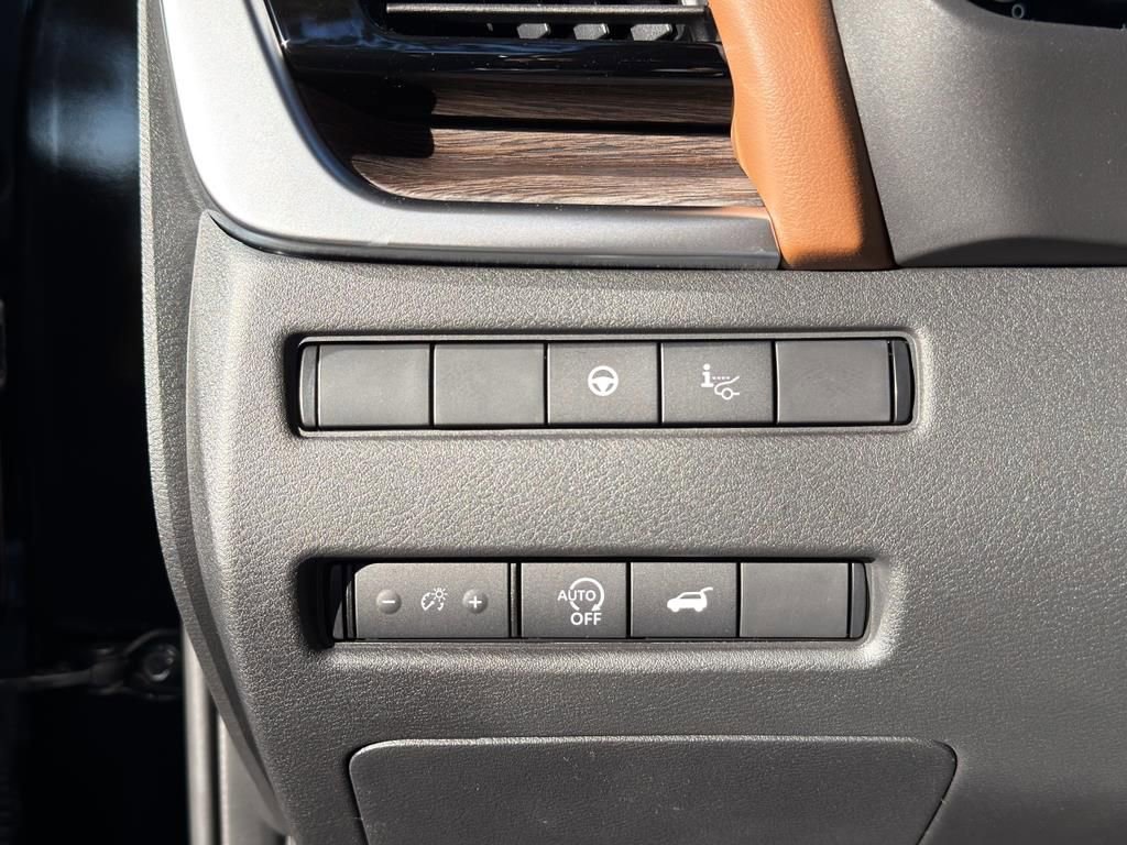 New 2026 Nissan Rogue Platinum image 23