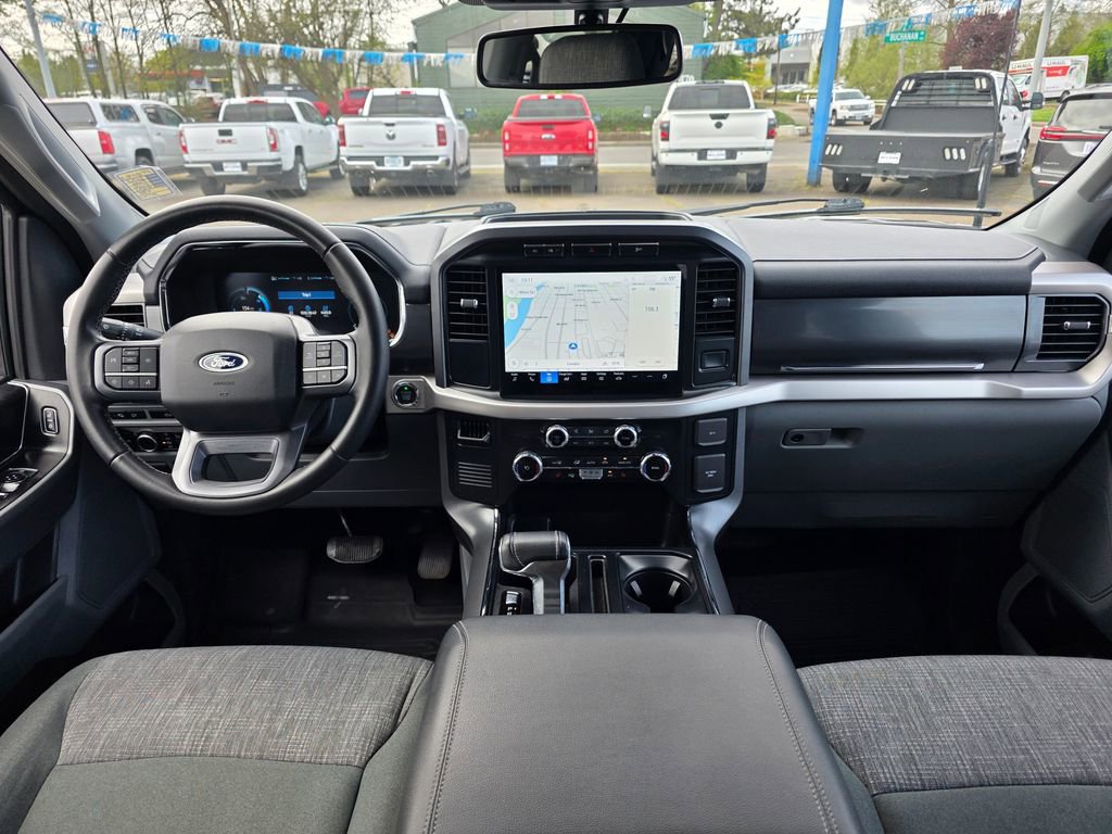 Used 2023 Ford F150 Lightning XLT image 5