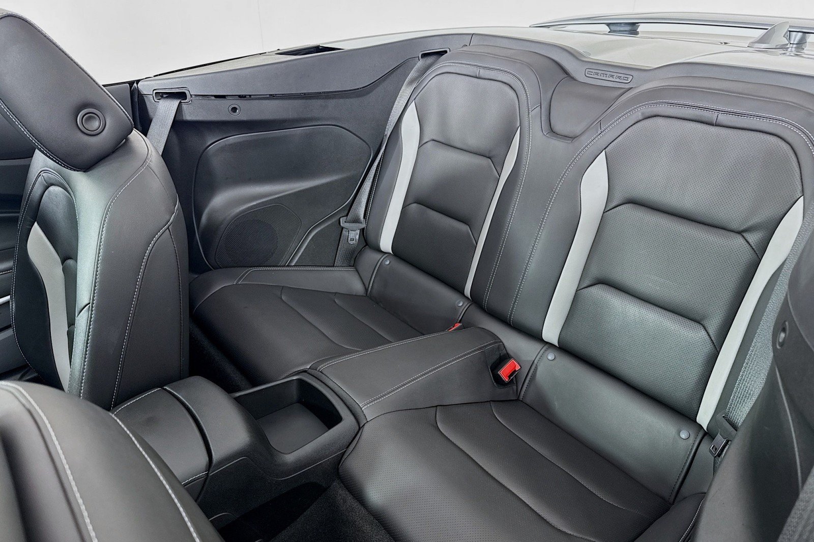 Used 2023 Chevrolet Camaro LT RWD image 8