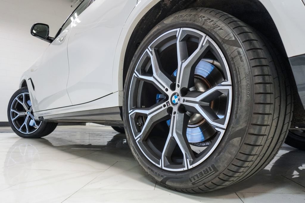 Used 2023 BMW X6 M50i w/ Executive Package AWD/4WD image 35