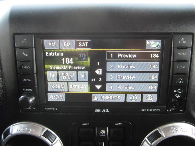 Used 2015 Jeep Wrangler Unlimited Sahara AWD/4WD image 30
