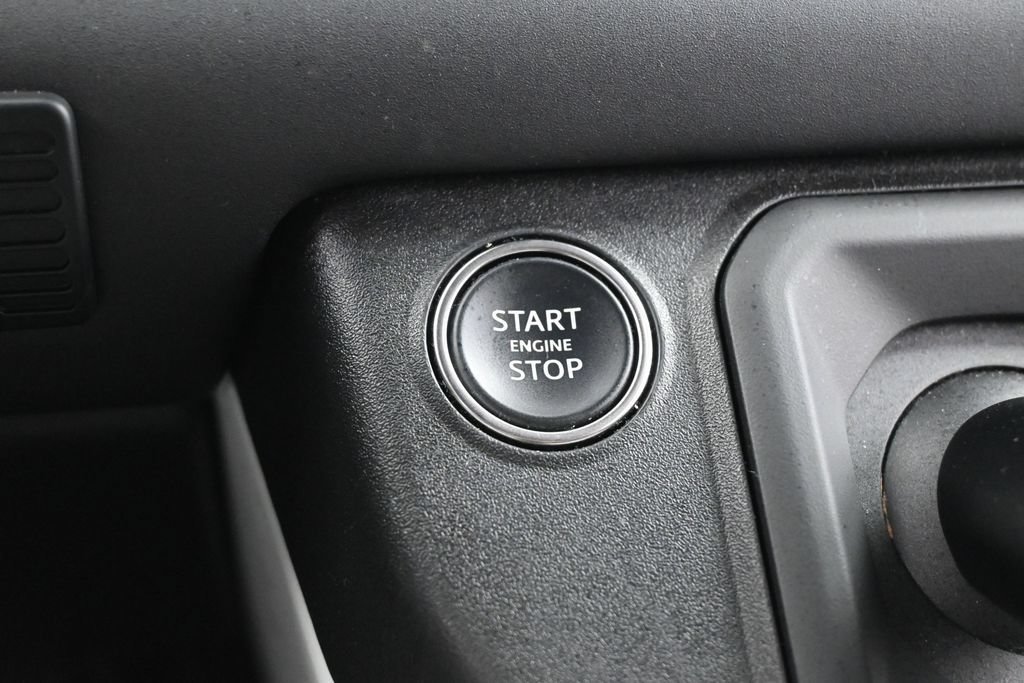 Used 2025 Land Rover Defender 110 S AWD/4WD image 31