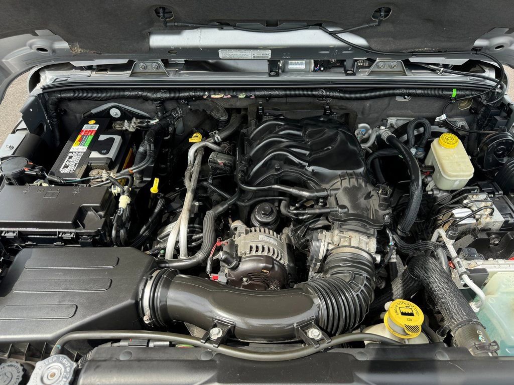 Used 2013 Jeep Wrangler Unlimited Sahara w/ Connectivity Group image 11