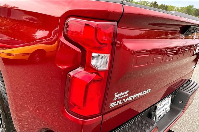 Used 2025 Chevrolet Silverado 1500 RST AWD/4WD image 24